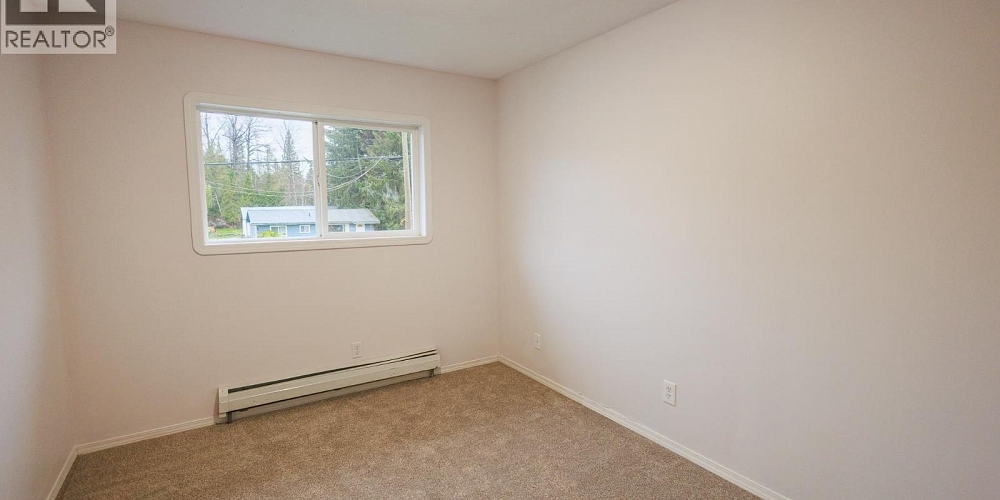 A 5115 MEDEEK AVENUE Terrace Photo 13 A 5115 MEDEEK AVENUE Terrace Photo 13